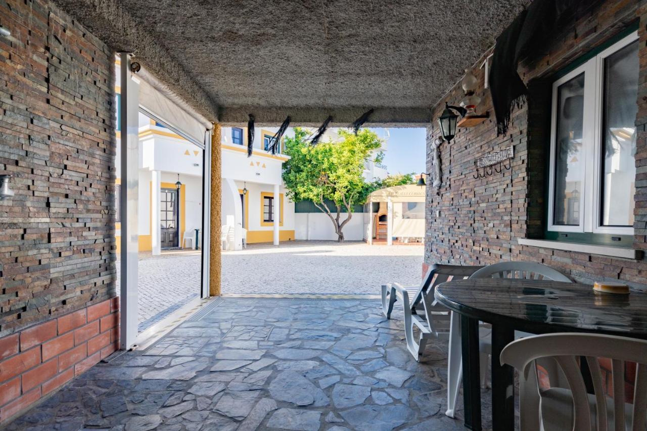 וילה נובה דה מילפונטס Apartamentos Patio Victoria By Umbral מראה חיצוני תמונה